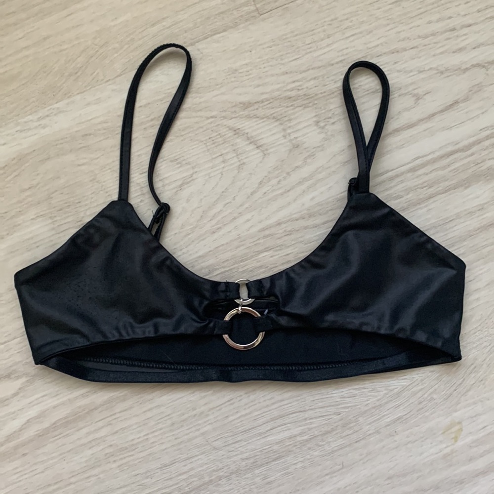 IHeartRaves under boob bralette